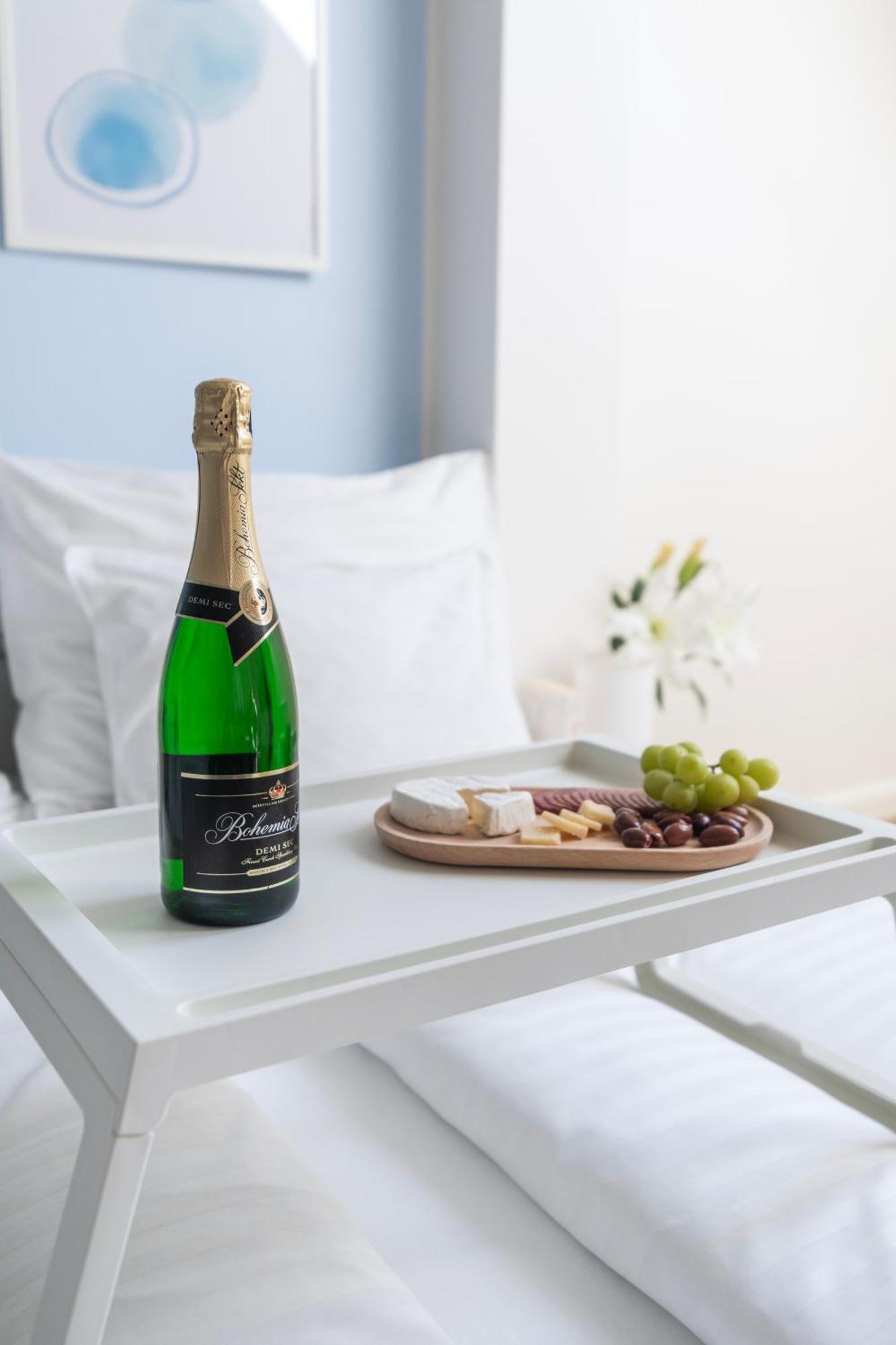 Emerald Apartments Boutique Residence 프라하 외부 사진